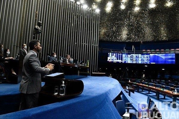 Senado tem assinaturas suficientes para urgência na votação