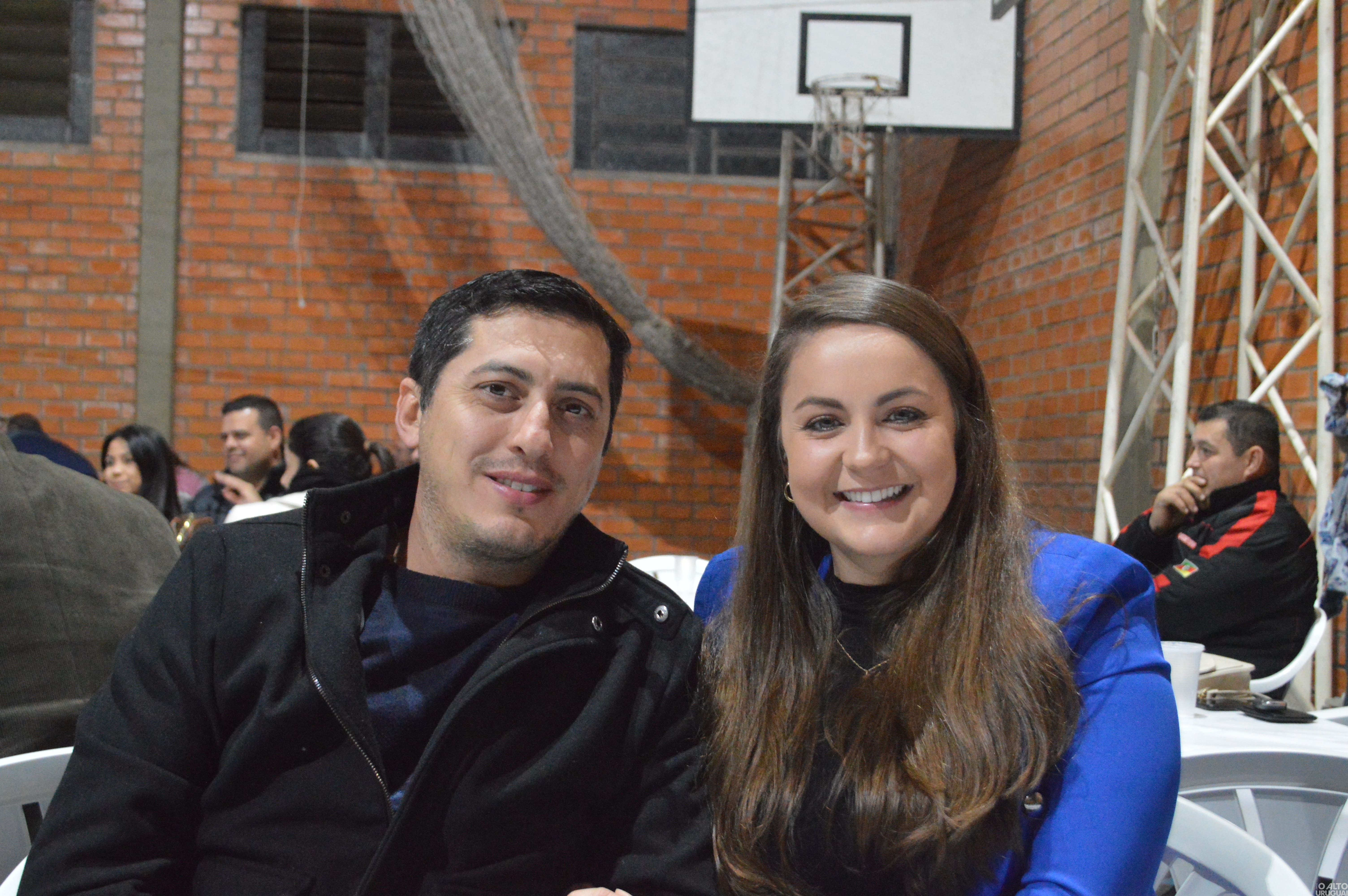 Comunidade participa do jantar beneficente da AUNP/RS