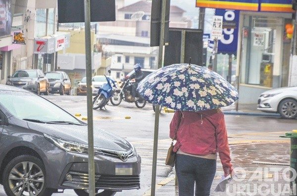 Chuva forte e ventania devem atingir o RS a partir desta quinta-feira