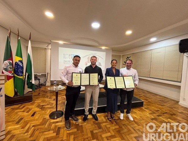 Legislativo homenageia empresários durante “No Tom da Conversa”