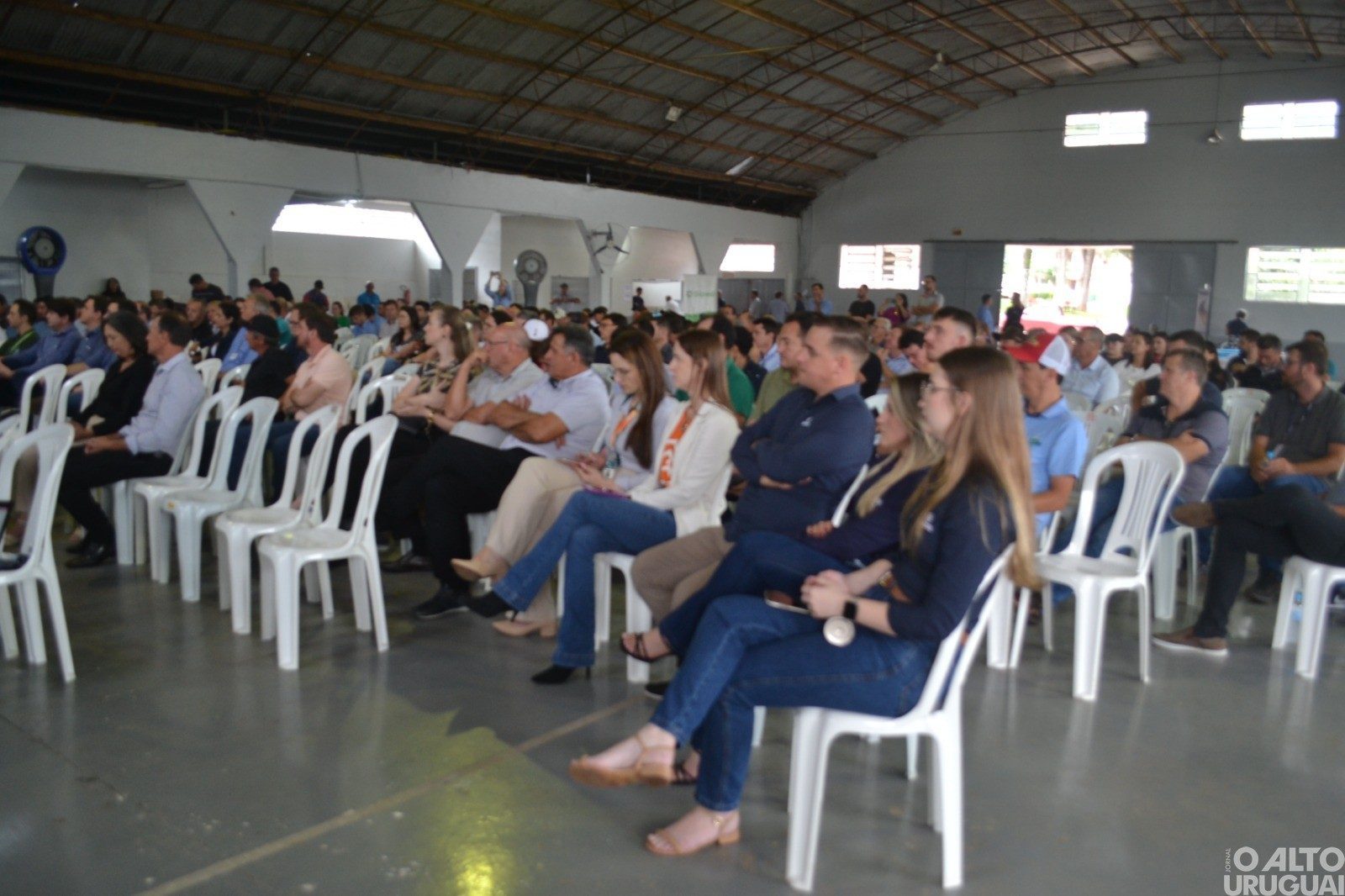 Seminário Regional de Enfrentamento às Adversidades Climáticas reúne grande público