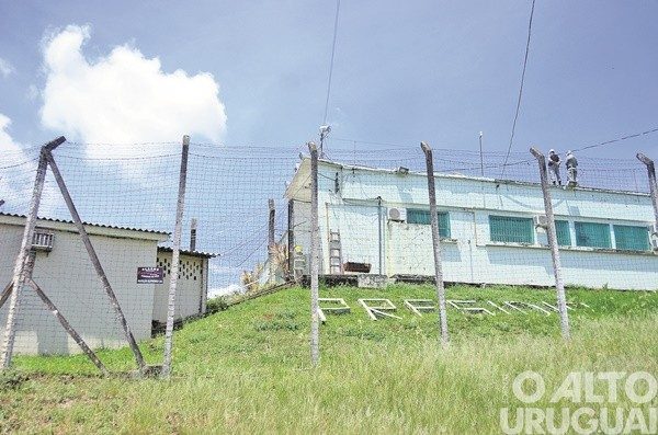 Novas regras de visitação aos estabelecimentos prisionais revoltam familiares