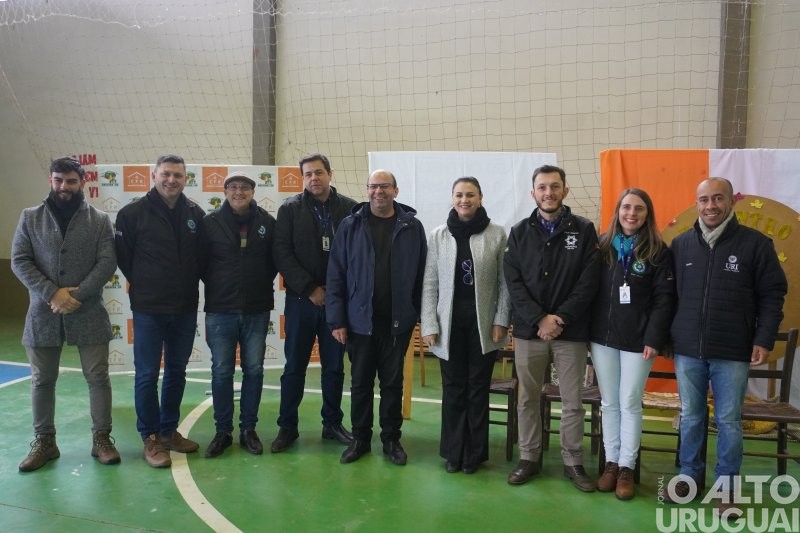 URI/FW inaugura identidade visual do Centro de Formação Por Alternância em Alpestre