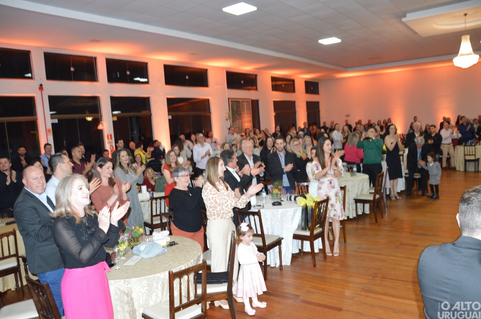 Jantar-dançante celebra os 60 anos da Escola Técnica José Cañellas em FW