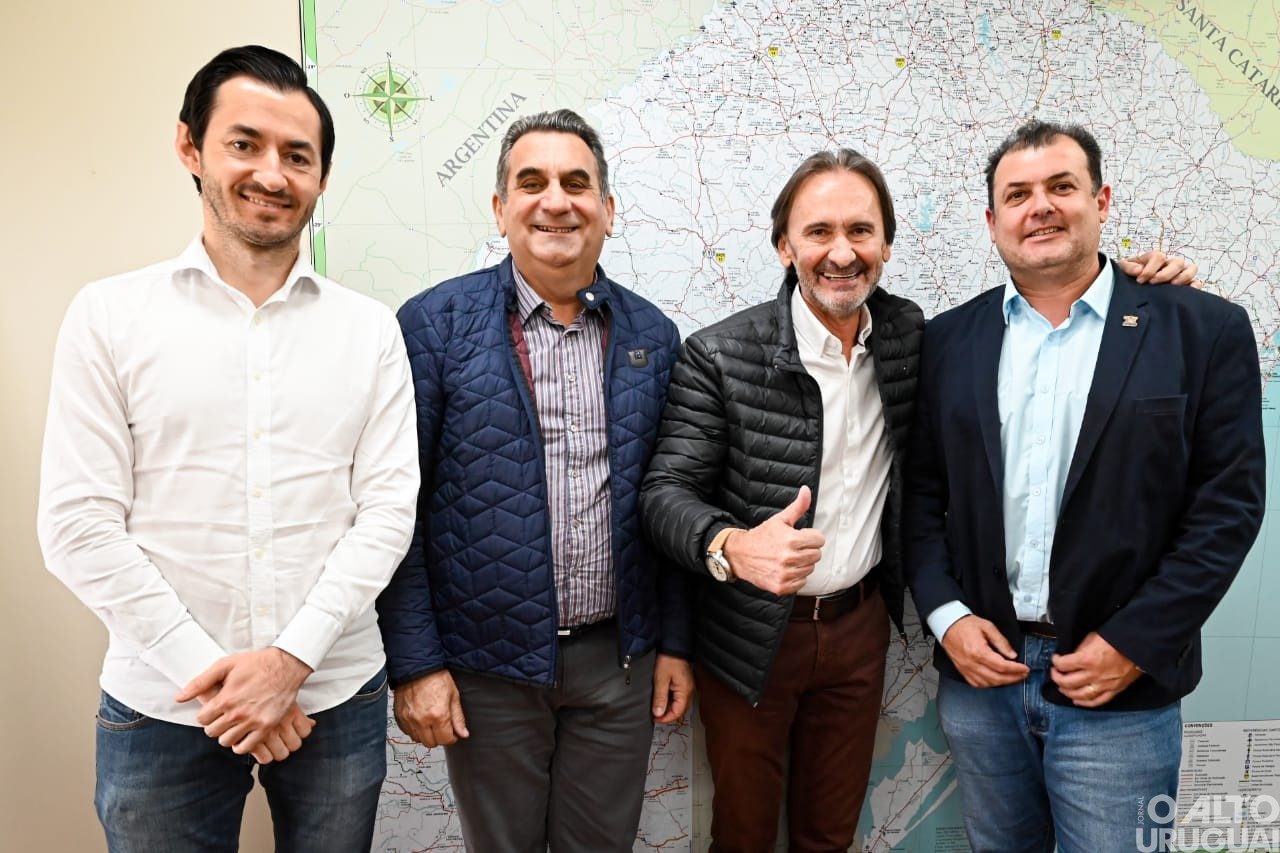 Prefeito de Planalto realiza reunião com representantes do Estado