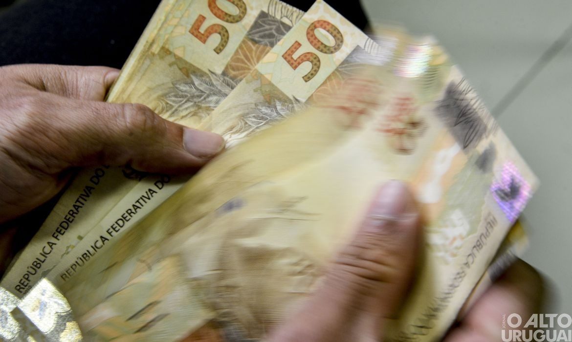 Oito em cada 10 reajustes salariais superaram a inflação em janeiro