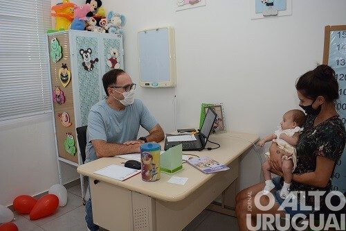 Pediatra Edu Barros volta a atender na rede pública de FW