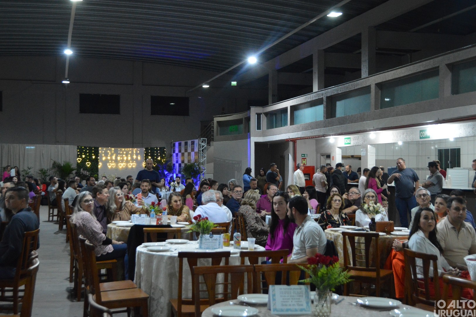 1º Jantar-Baile da Associação Comercial reúne mais de 500 pessoas em Taquaruçu do Sul
