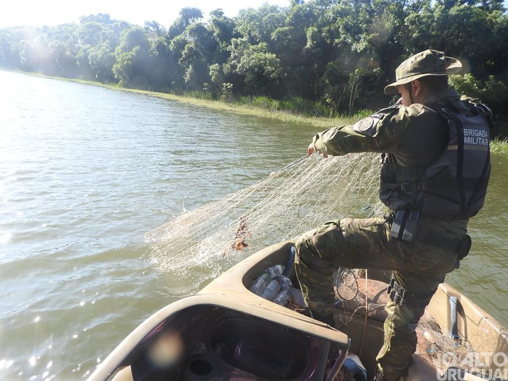 Polícia Ambiental quase dobra quantidade de material apreendido na Operação Piracema