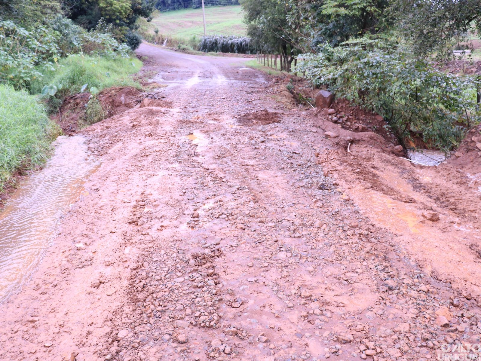 Fortes chuvas causam estragos em Novo Tiradentes