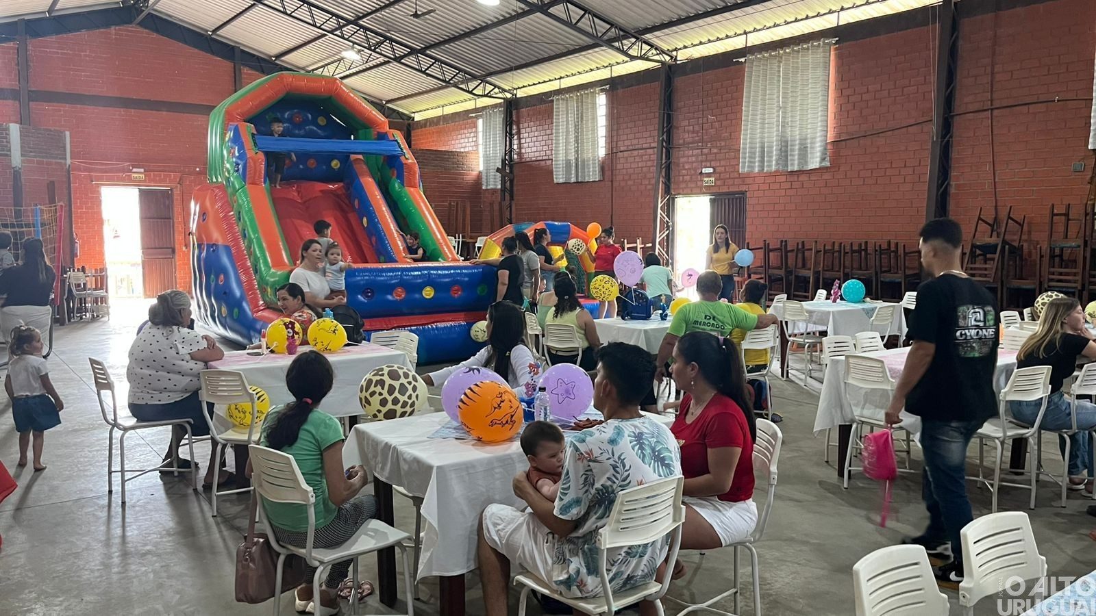 PIM de Pinheirinho do Vale realiza encontro em comemoração ao Dia das Crianças