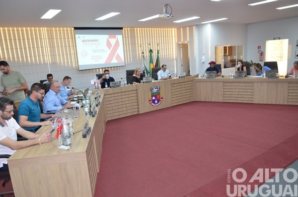 Vereador Ismael Cocco é eleito presidente do Legislativo de FW