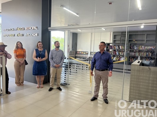 Biblioteca pública de Rodeio Bonito é inaugurada em novo espaço