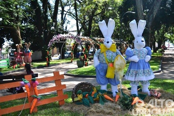 Decoração artesanal marca tradição de Páscoa em Rodeio Bonito