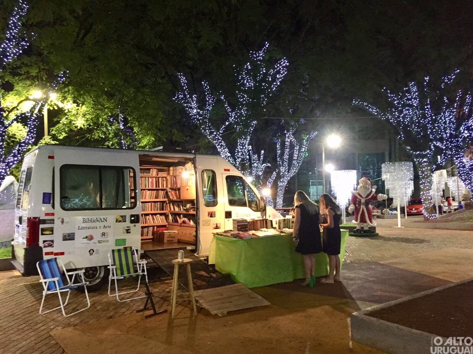Bibliovan é uma das atrações do Frederico em Luz