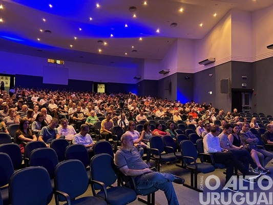 Prefeito de Chapecó aborda cases de desenvolvimento e desafios de gestão