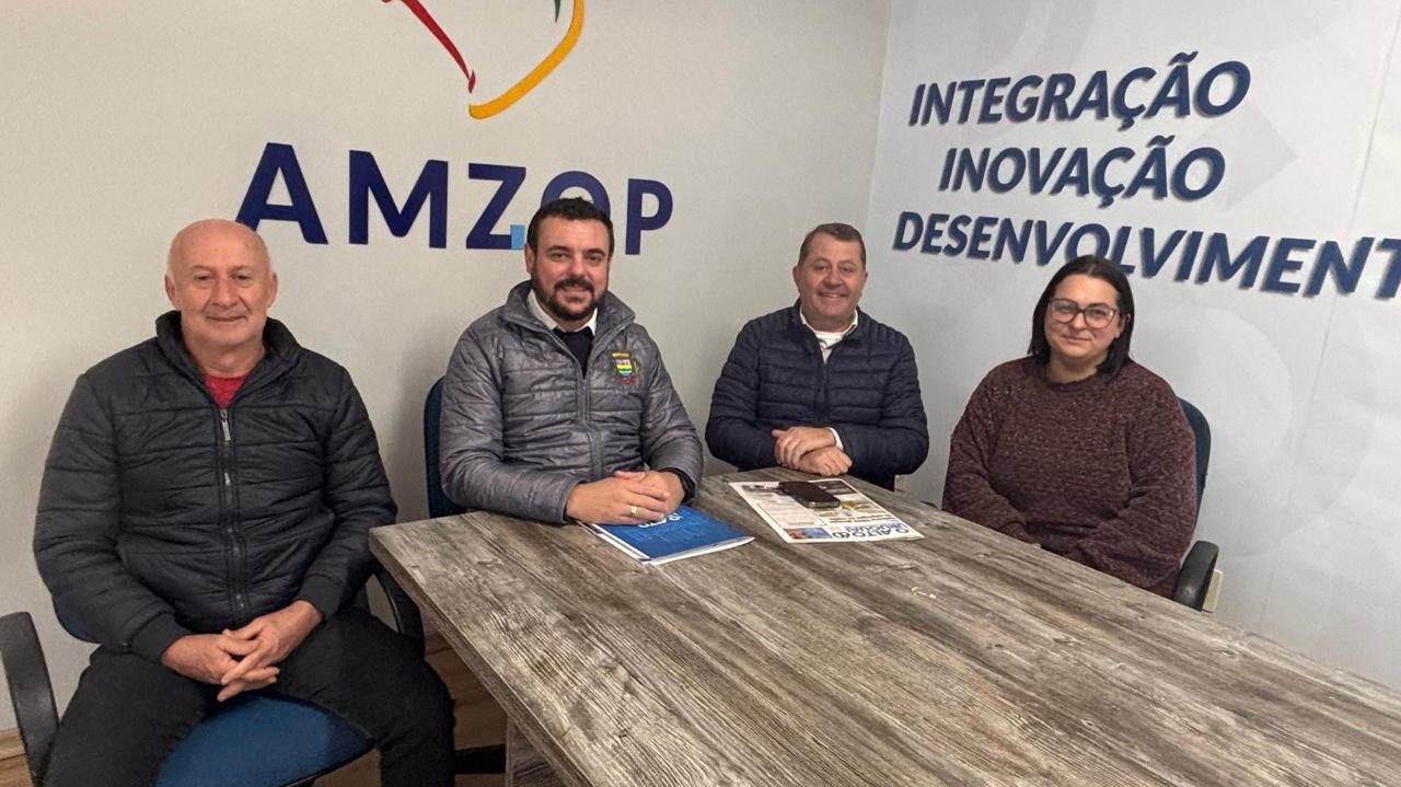 Sérgio Pietrobelli (E) já foi prefeito e ex-prefeito de Sagrada Família (Crédito: Márcia Sarmento)