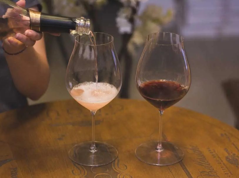 Vinhos artesanais de 8 municípios disputam título regional nesta sexta-feira em Planalto
