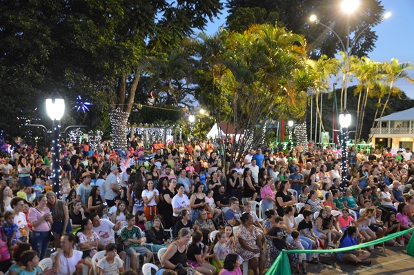 Abertura do Natal no município de Planalto