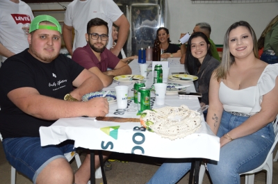 Grêmio Castelinho celebra 62 anos com jantar-dançante