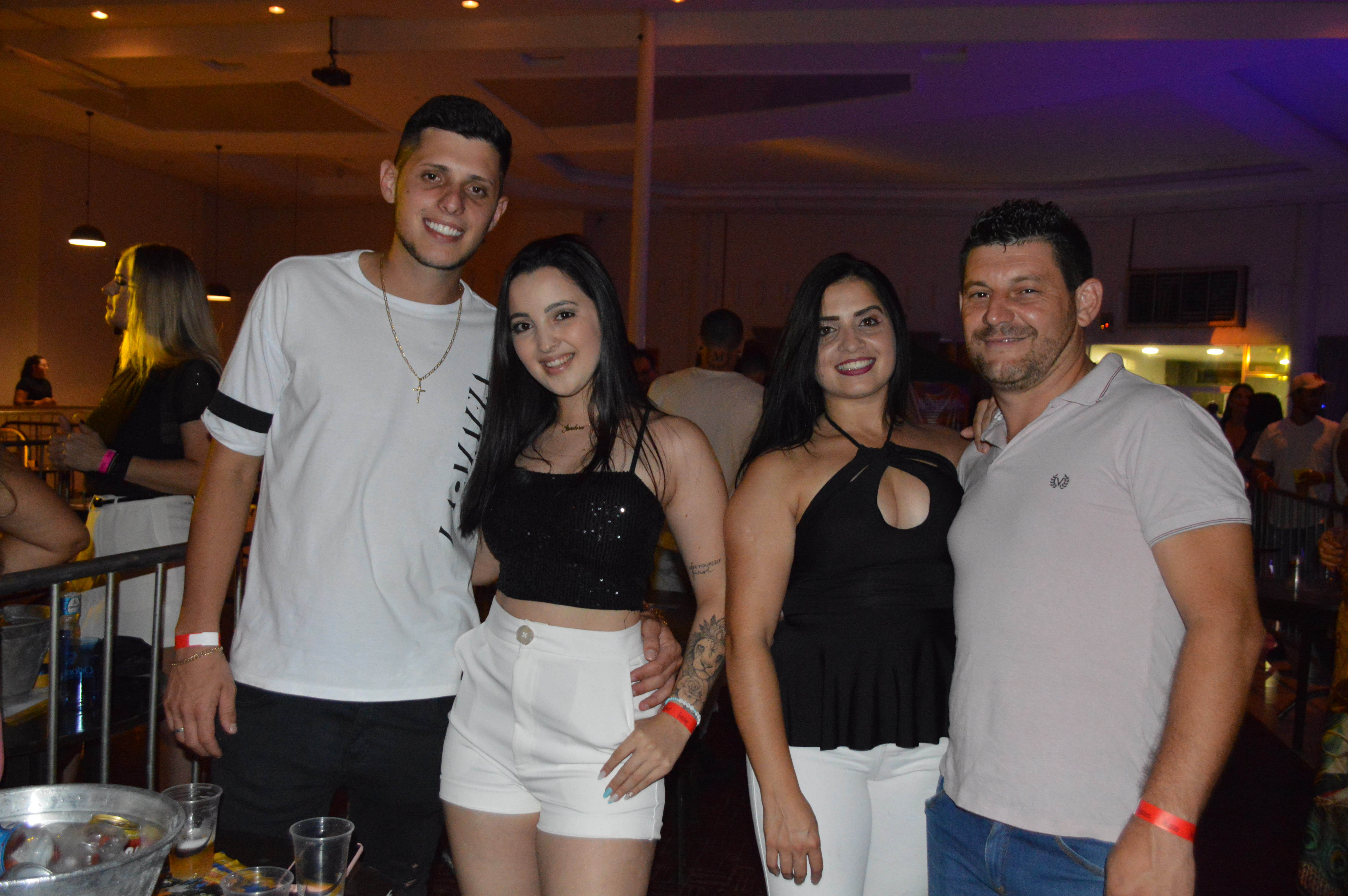 Show de Ícaro e Gilmar em Frederico Westphalen