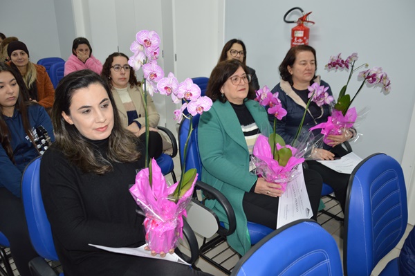 FW - homenagem às escolas destaques do Alfabetiza Tchê