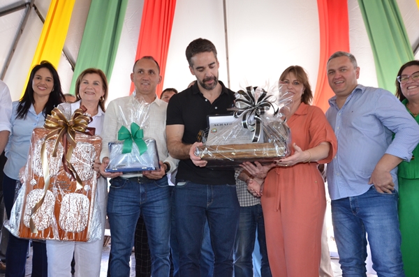 Inauguração da ERS-528