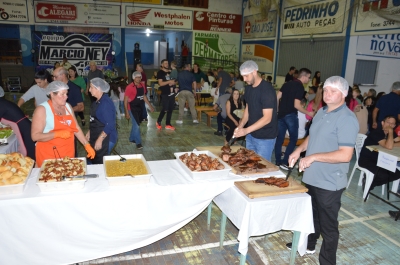 Grêmio Castelinho celebra 62 anos com jantar-dançante