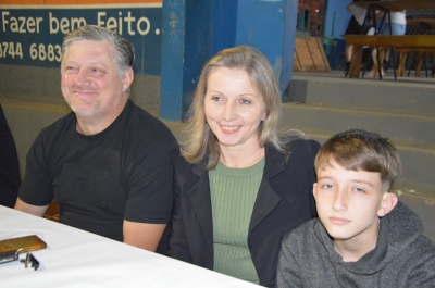 Grêmio Castelinho celebra 62 anos com jantar-dançante