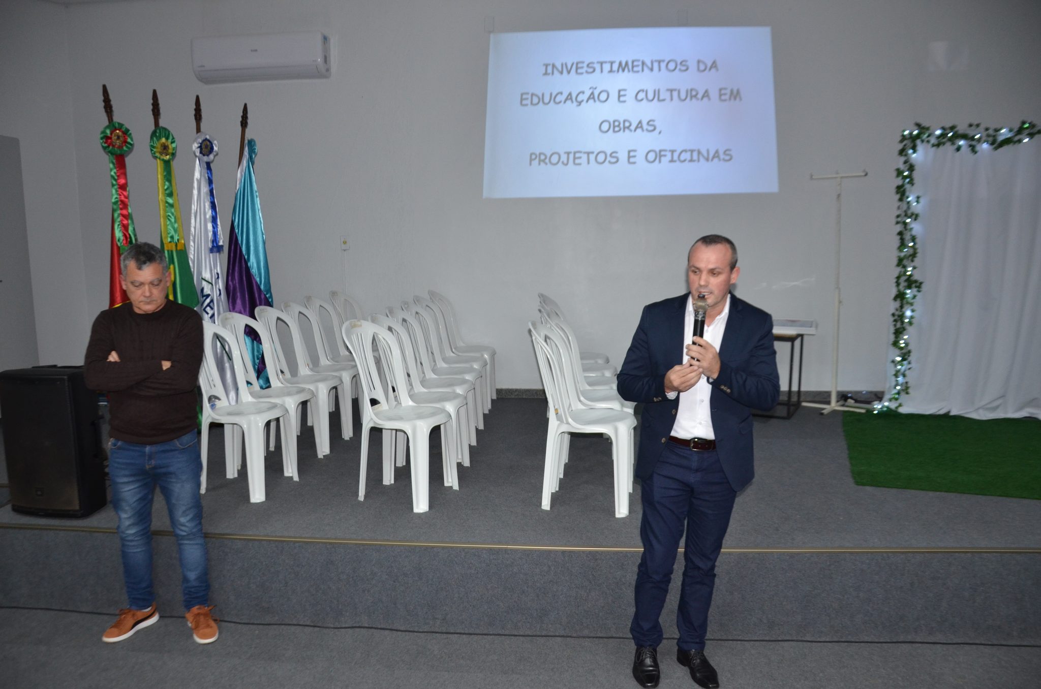 Ametista do Sul investe R$ 155,8 mil em bolsas de inglês e apresenta novos projetos para preparar jovens para o futuro