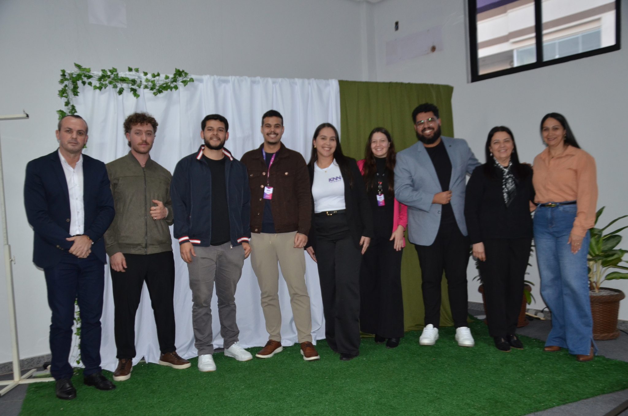 Ametista do Sul investe R$ 155,8 mil em bolsas de inglês e apresenta novos projetos para preparar jovens para o futuro