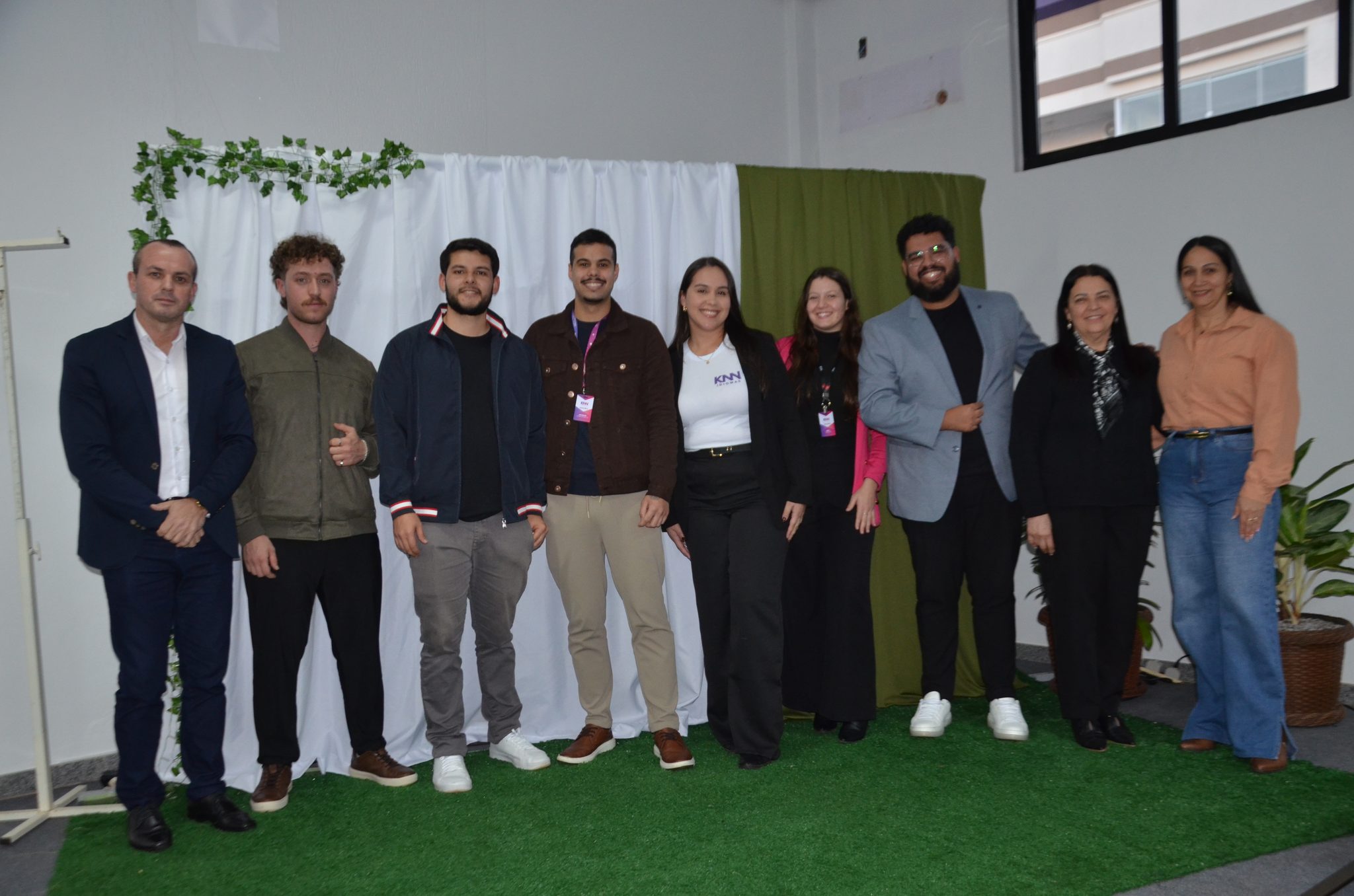 Ametista do Sul investe R$ 155,8 mil em bolsas de inglês e apresenta novos projetos para preparar jovens para o futuro