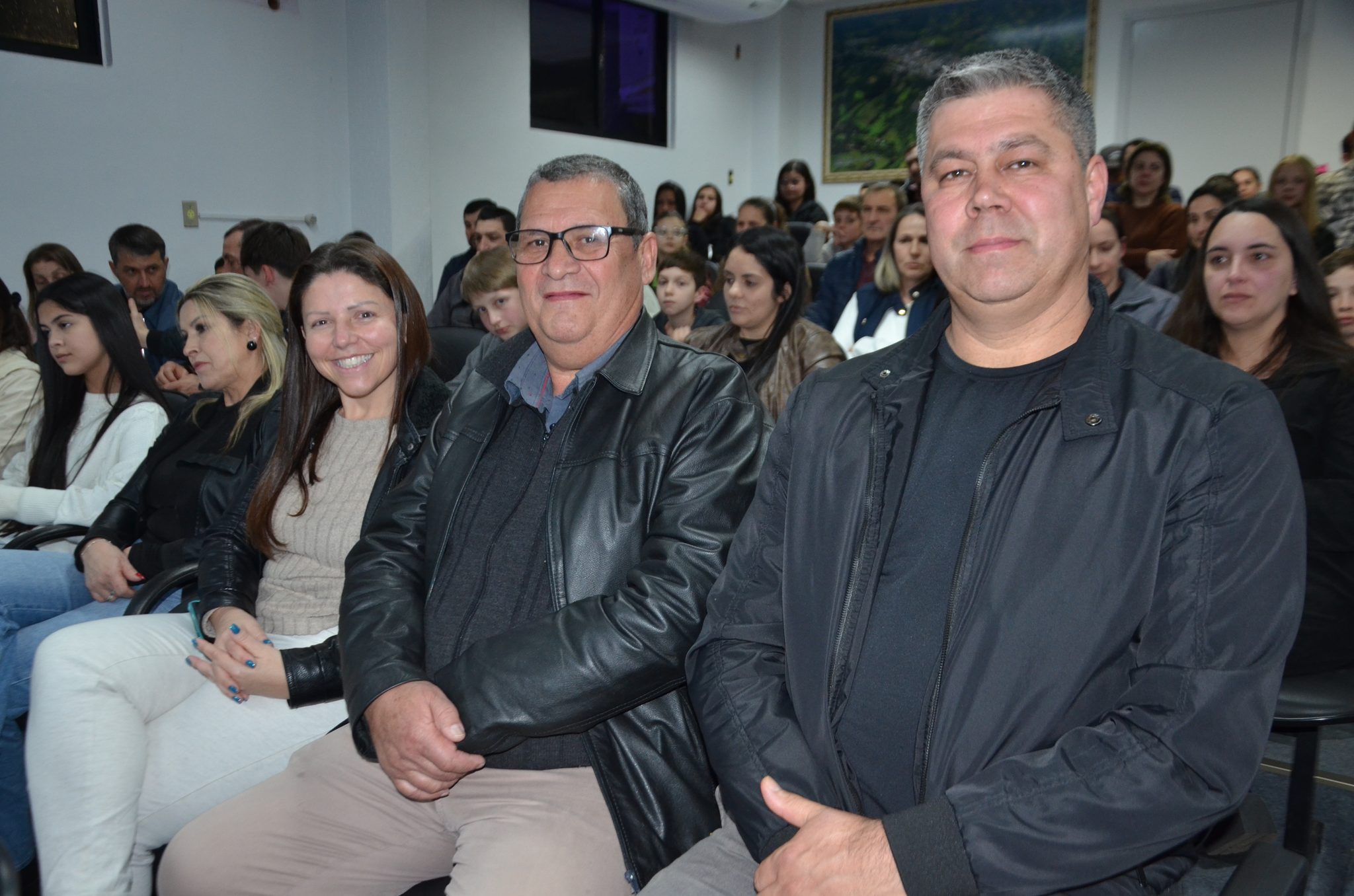 Ametista do Sul investe R$ 155,8 mil em bolsas de inglês e apresenta novos projetos para preparar jovens para o futuro