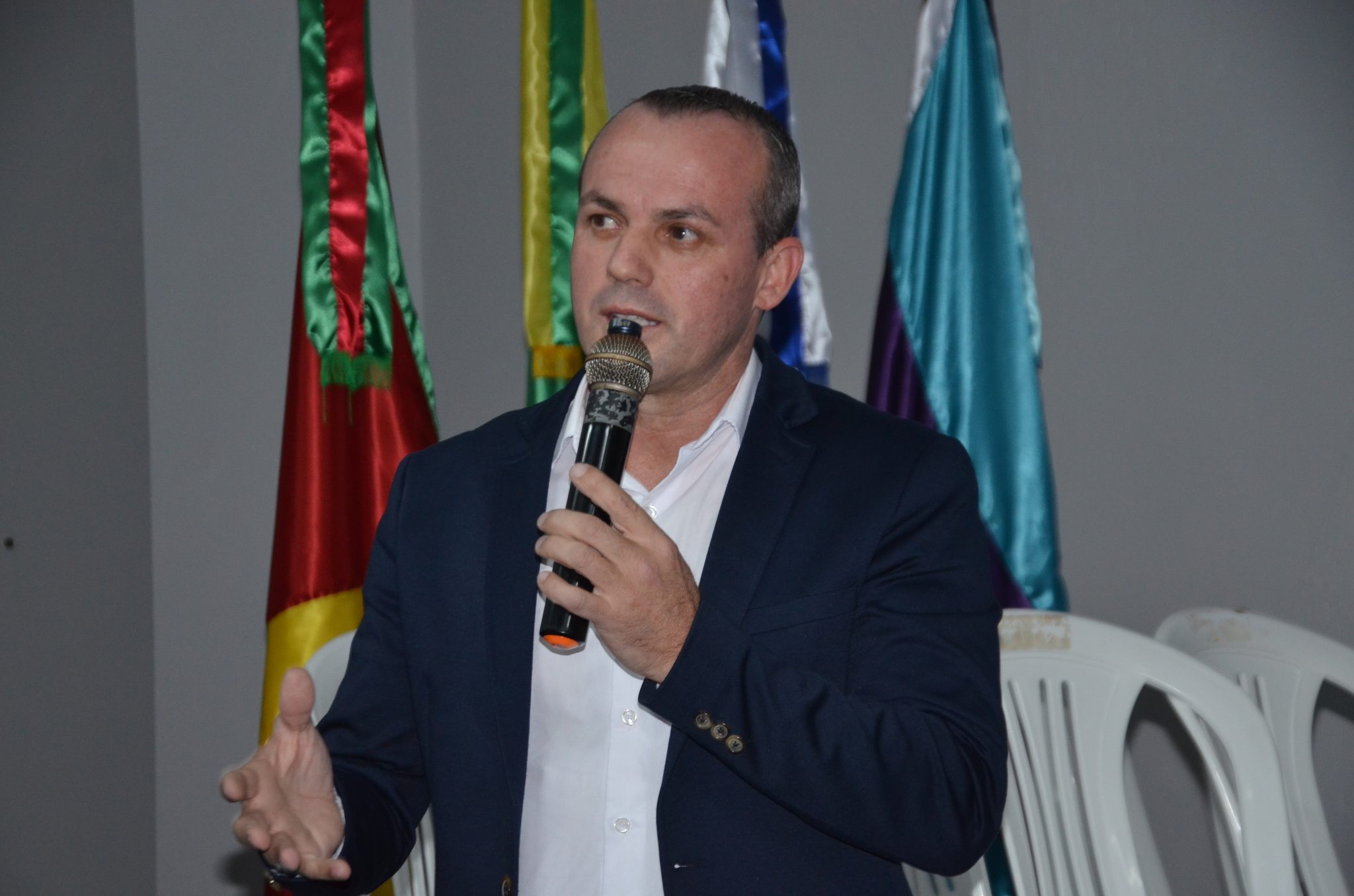 Ametista do Sul investe R$ 155,8 mil em bolsas de inglês e apresenta novos projetos para preparar jovens para o futuro