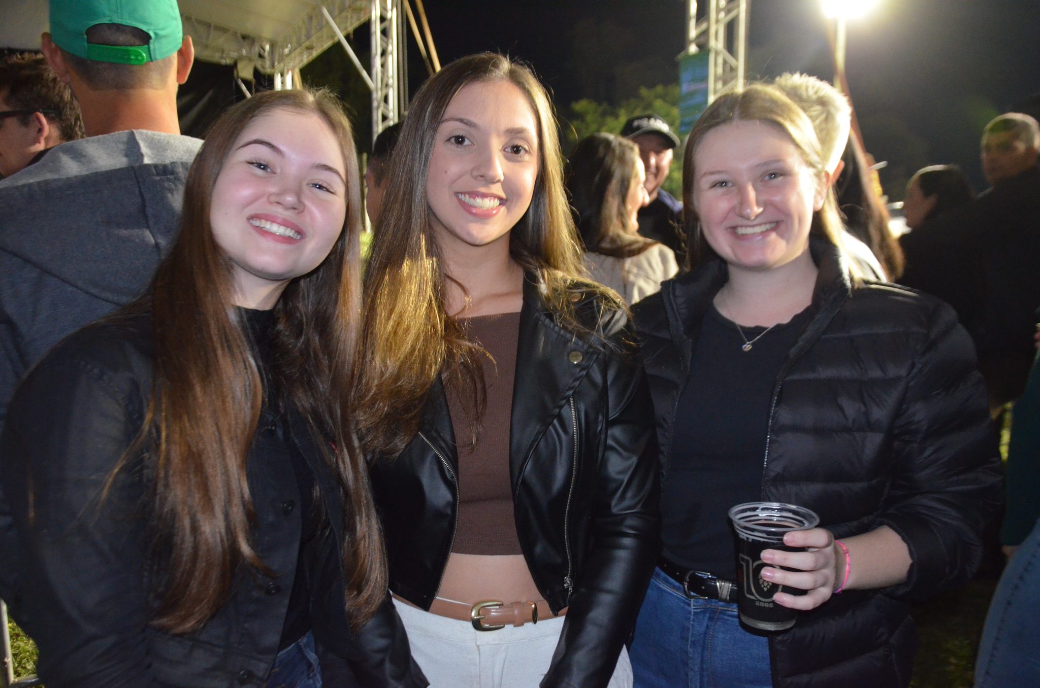 ExpoCaiçara - Sexta-Feira, 15