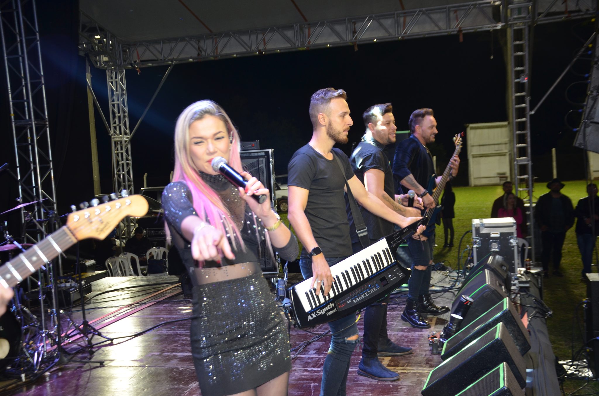 ExpoCaiçara - Sexta-Feira, 15