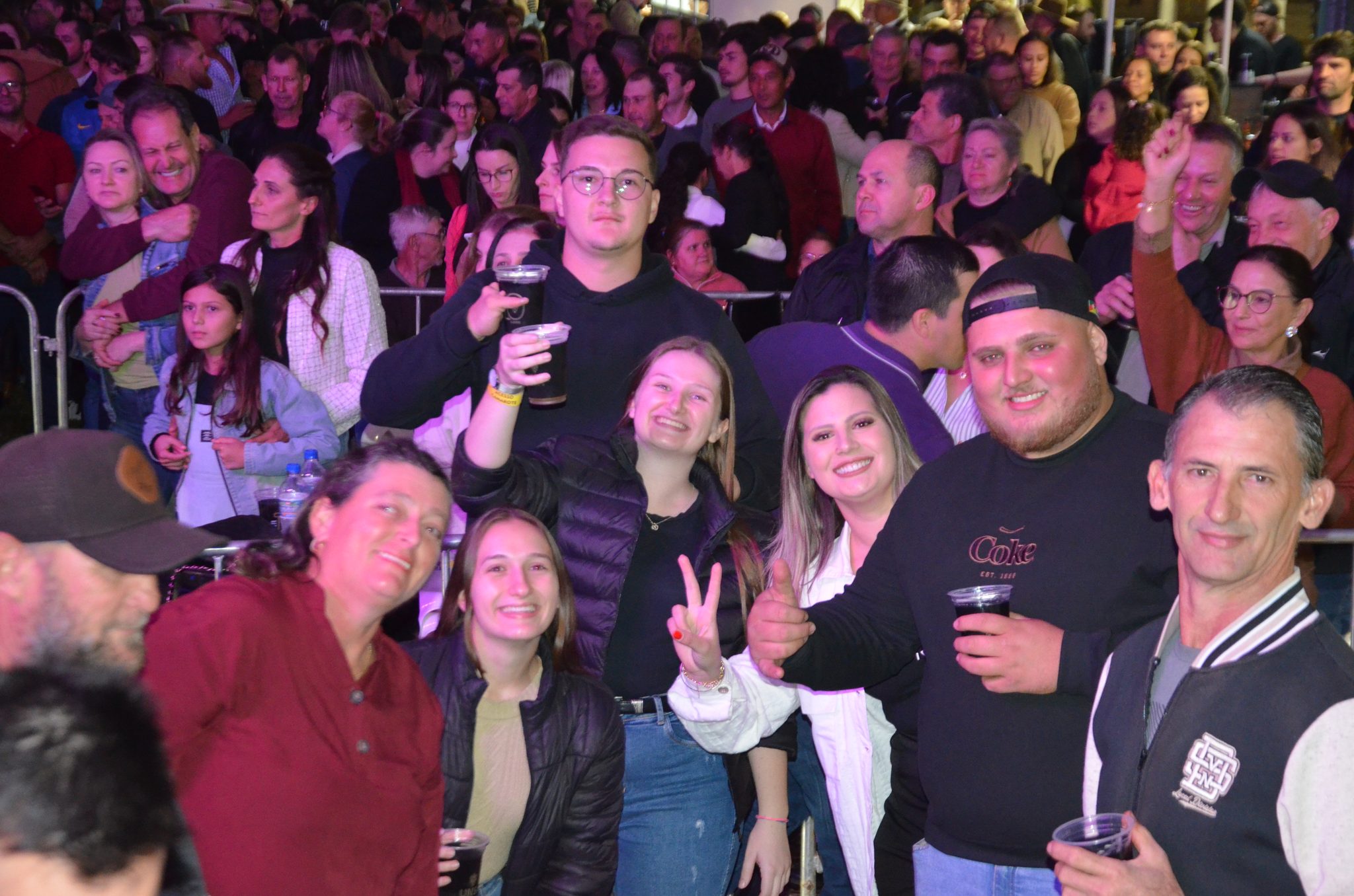 ExpoCaiçara - Sexta-Feira, 15