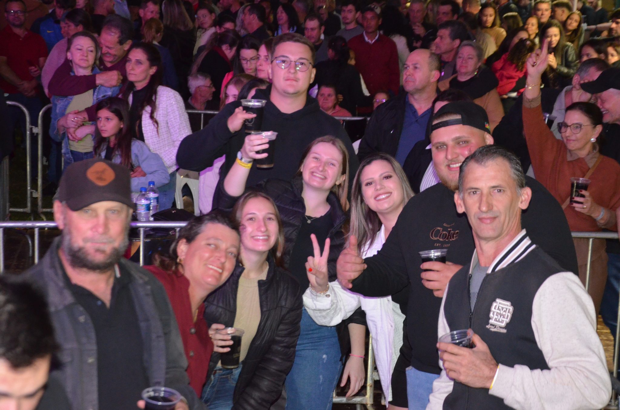 ExpoCaiçara - Sexta-Feira, 15