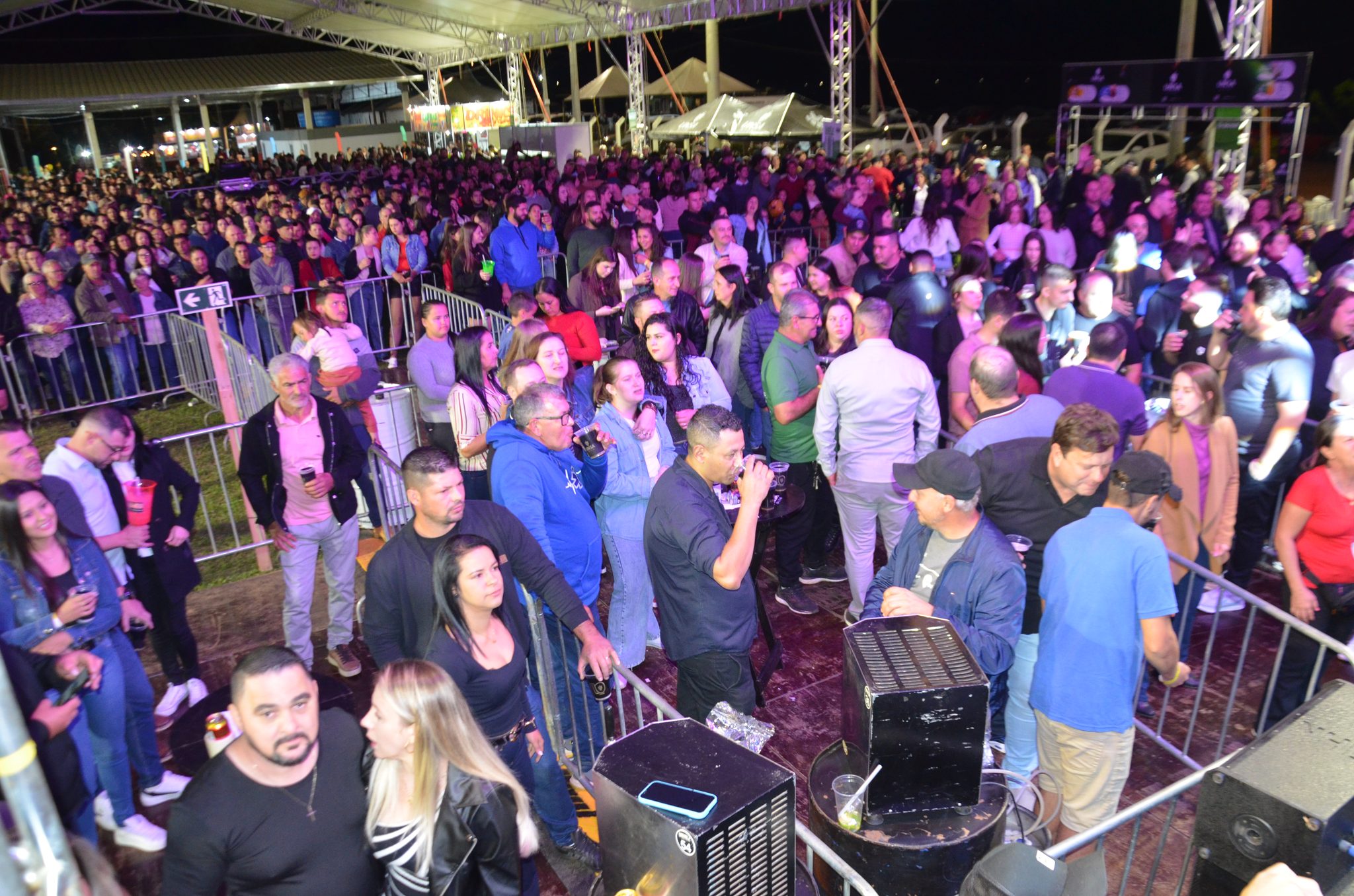 ExpoCaiçara - Sexta-Feira, 15