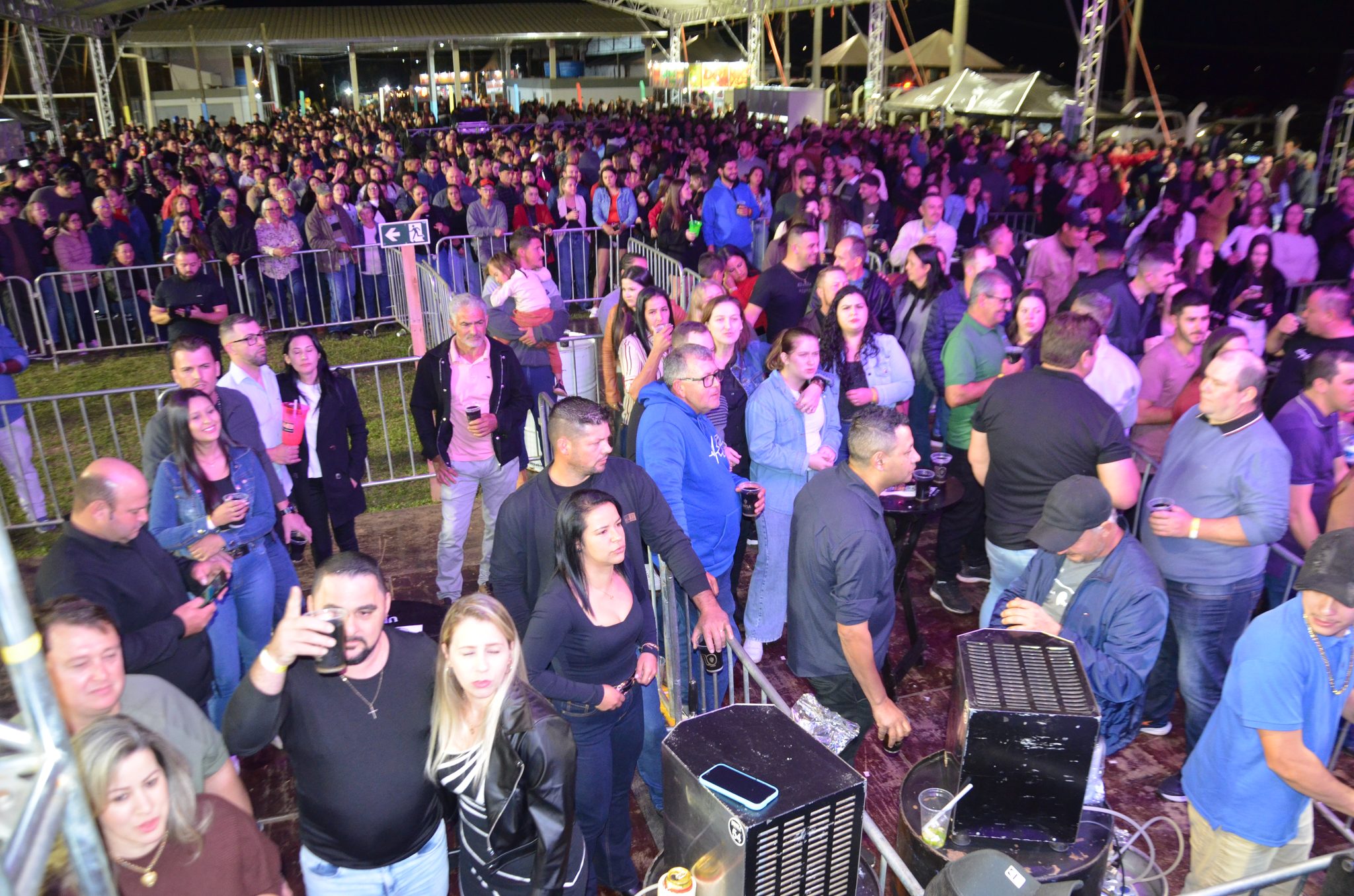 ExpoCaiçara - Sexta-Feira, 15