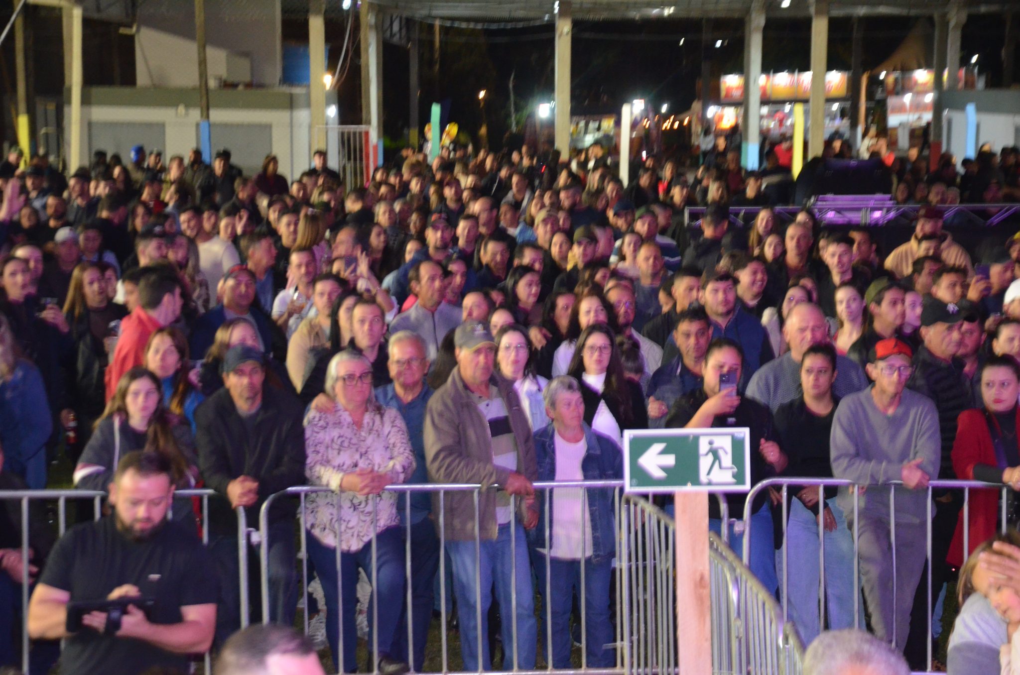 ExpoCaiçara - Sexta-Feira, 15