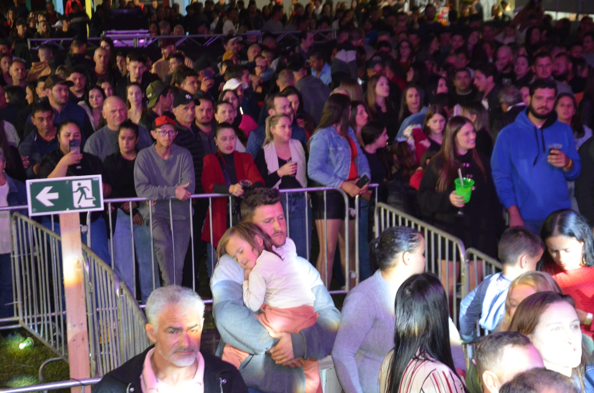 ExpoCaiçara - Sexta-Feira, 15
