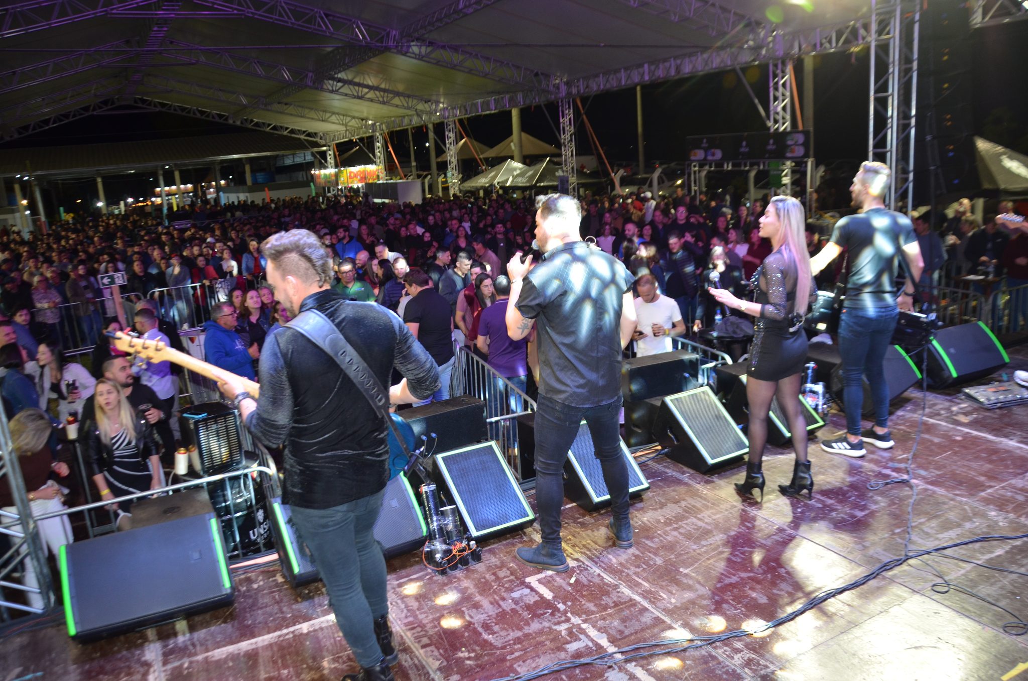 ExpoCaiçara - Sexta-Feira, 15