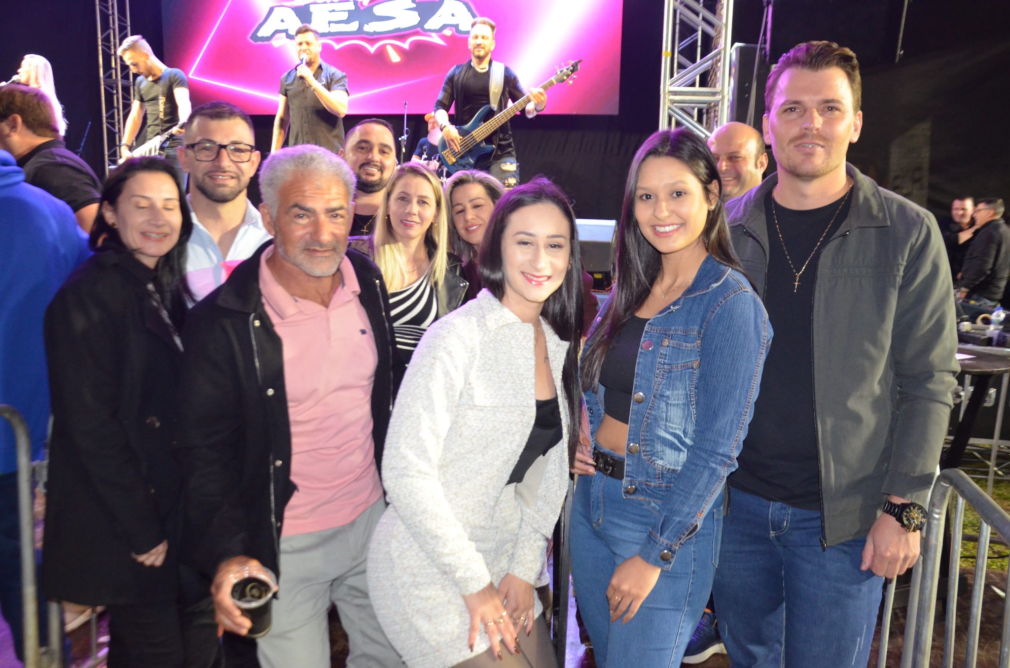 ExpoCaiçara - Sexta-Feira, 15