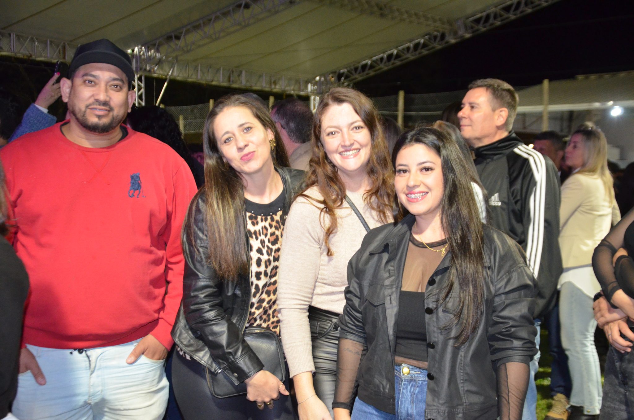 ExpoCaiçara - Sexta-Feira, 15