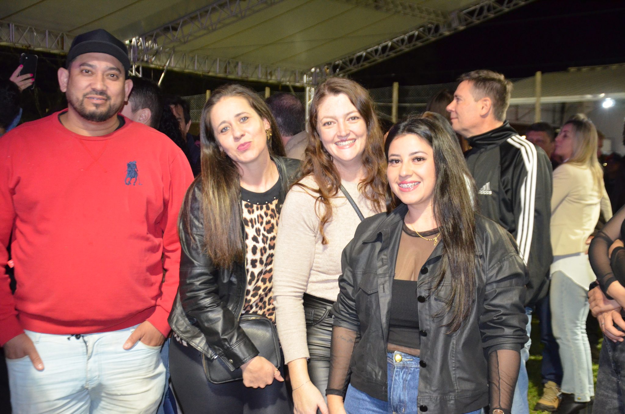 ExpoCaiçara - Sexta-Feira, 15
