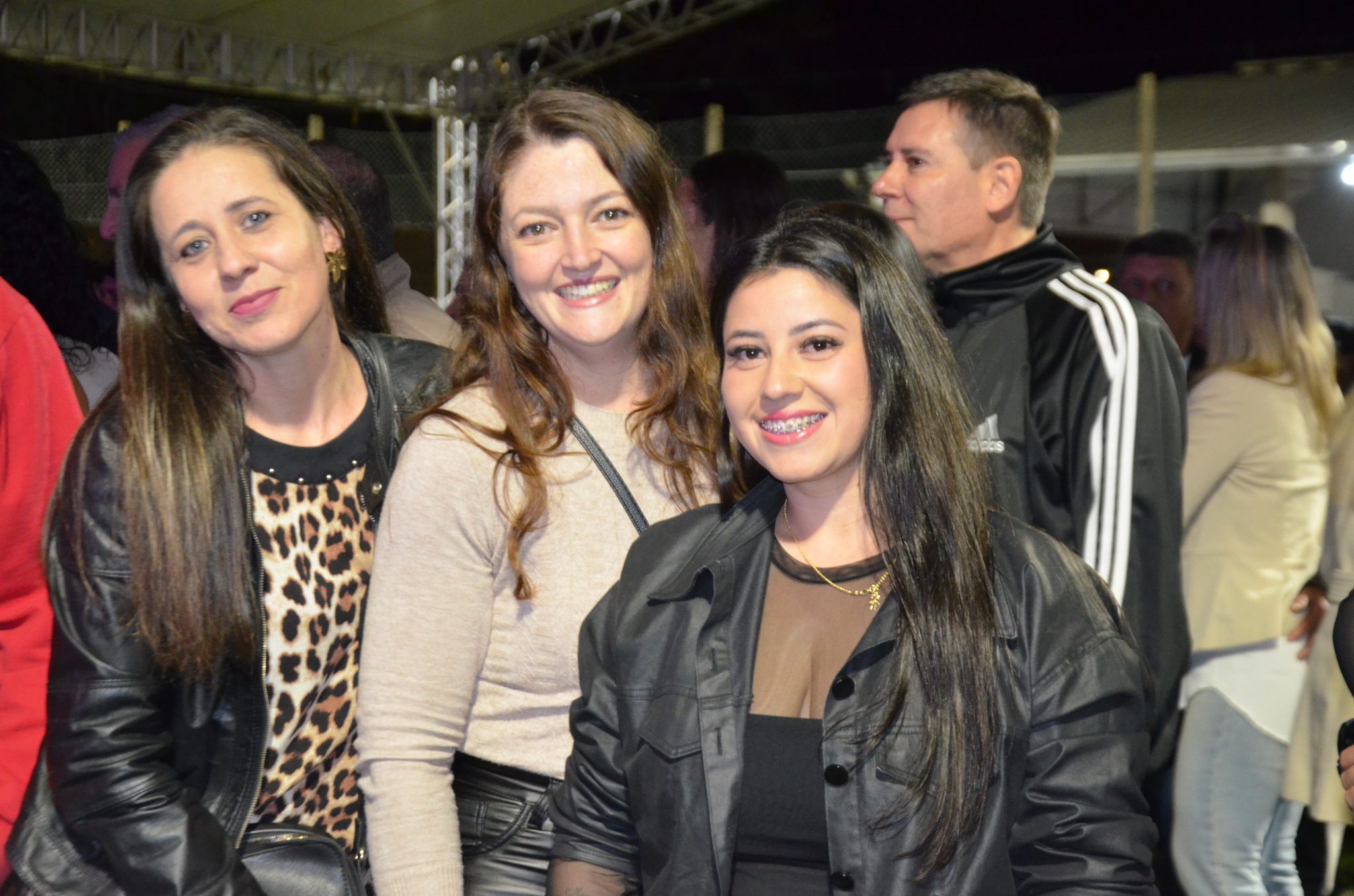 ExpoCaiçara - Sexta-Feira, 15