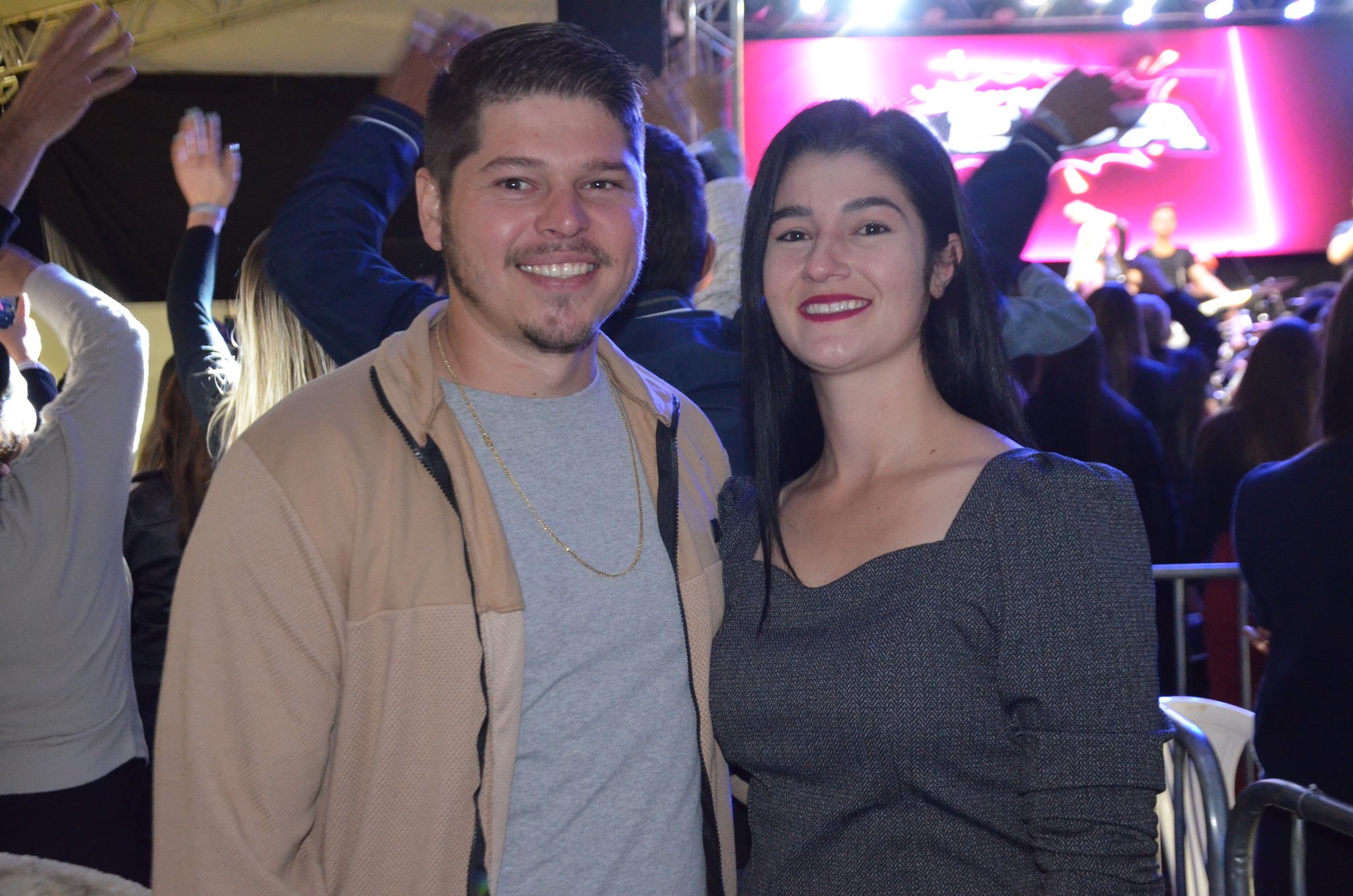 ExpoCaiçara - Sexta-Feira, 15