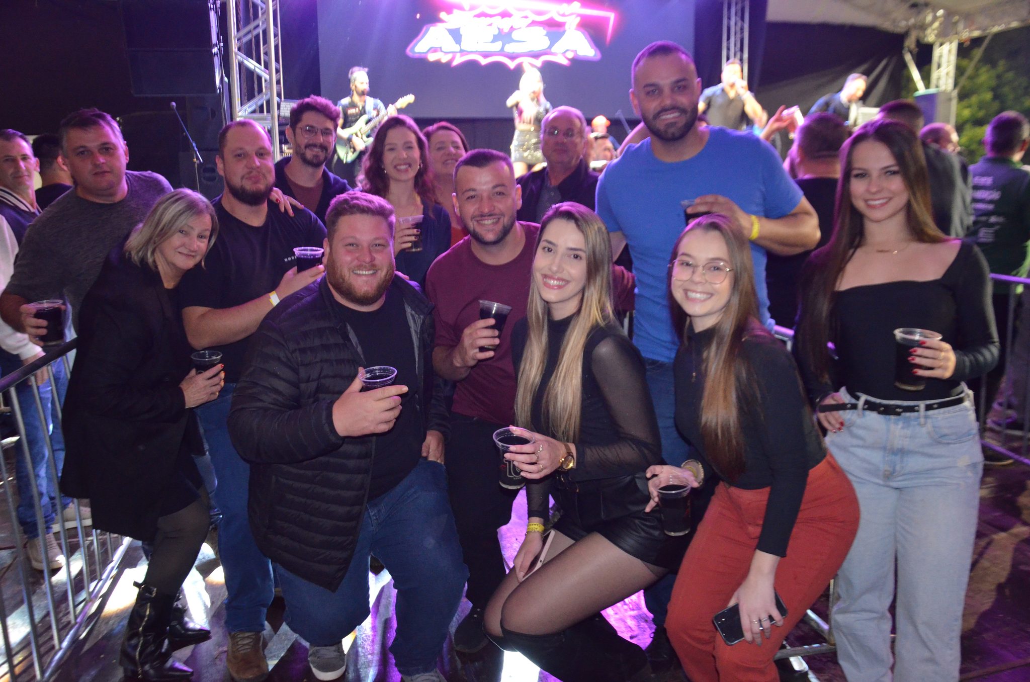 ExpoCaiçara - Sexta-Feira, 15