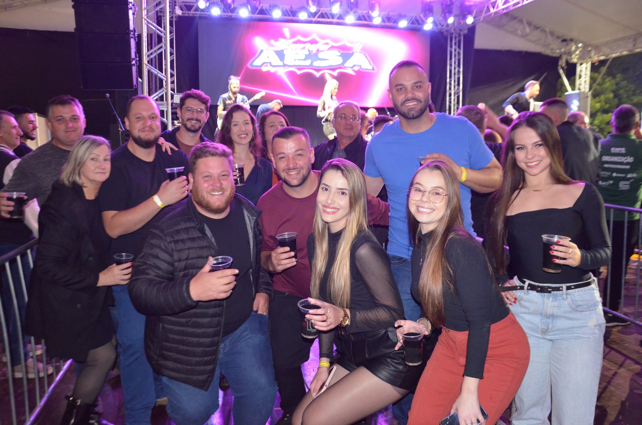 ExpoCaiçara - Sexta-Feira, 15